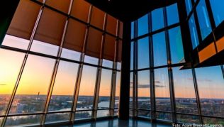 Diesen Blick in Richtung Washington bietet die Aussichtsplattform des CEB Tower in Arlington Diesen Blick in Richtung Washington bietet die Aussichtsplattform des CEB Tower in Arlington