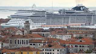 Mehr Schiff als Altstadt: Die Unesco sieht in Venedig einen Verlust an historischer Authentizität Mehr Schiff als Altstadt: Die Unesco sieht in Venedig einen Verlust an historischer Authentizität