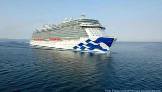 Die «Enchanted Princess» von Princess Cruises hätte ebenfalls schon 2020 mit Passagieren an Bord zu Kreuzfahrten aufbrechen sollen - nun wird es 2021 Die «Enchanted Princess» von Princess Cruises hätte ebenfalls schon 2020 mit Passagieren an Bord zu Kreuzfahrten aufbrechen sollen - nun wird es 2021