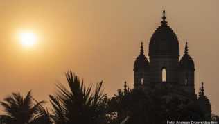 Ein romantisches Reisemotiv aus Indien, wo die Delta-Variante zuerst nachgewiesen wurde Ein romantisches Reisemotiv aus Indien, wo die Delta-Variante zuerst nachgewiesen wurde