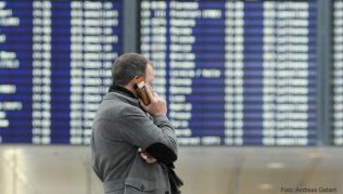 Gibt es gravierende technische Probleme am Flugterminal können außergewöhnliche Umstände vorliegen. Fluggäste gehen in dem Fall leer aus Gibt es gravierende technische Probleme am Flugterminal können außergewöhnliche Umstände vorliegen. Fluggäste gehen in dem Fall leer aus