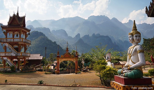 In Laos bekommt frau buddhistische Sehenswürdigkeiten, spektakuläre Landschaften und mit Luang Prabang eine der schönsten Städte Südostasiens geboten