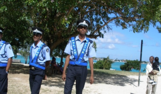 Mauritianische Polizei in Grande Baie.
