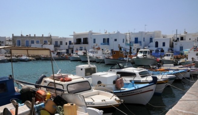 Naoussa auf Paros besticht mit einem malerischen Hafen.##Foto: flickr.com anjci Naoussa auf Paros besticht mit einem malerischen Hafen.