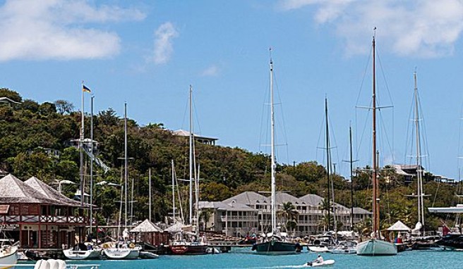 Promileben mit Jachten in English Harbour auf Antigua.