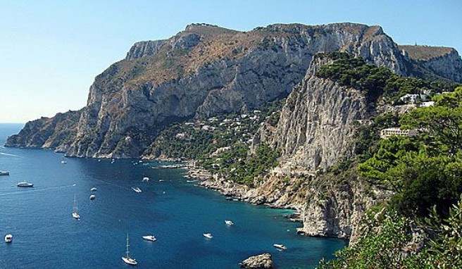 Capri, die Insel mit den spektakulären Küsten und Ausblicken über den Golf von Neapel, Italien