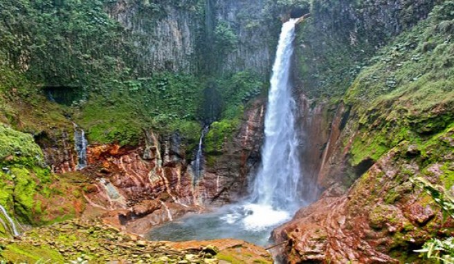 Costa Rica - Reisen in spektakuläre Naturparks.