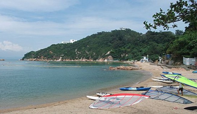 Der Kwun Yam Beach, einer der Strände von Cheung Chau, Hongkong, China