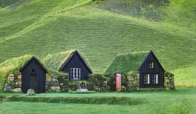 Island-Reisen  Die Heimat von Elfen, Björk und anderen Polarlichtern