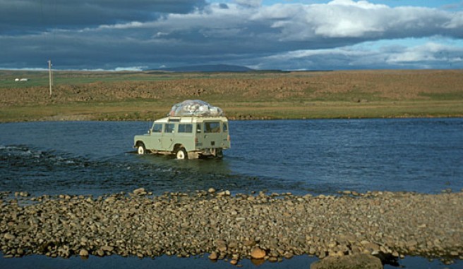 Island mit dem Mietwagen erkunden.