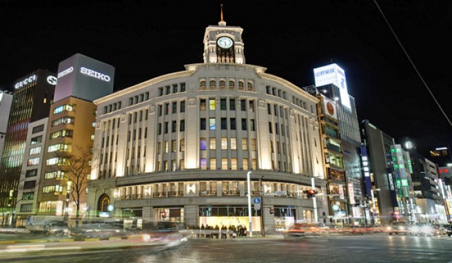 Shoppingparadies Ginza in der Megacity Tokio, Japan