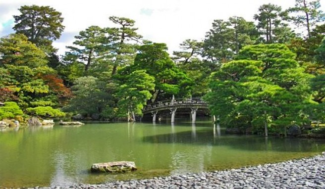Oike-Niwa, der Garten des Kaiserpalasts in Kioto, Japan