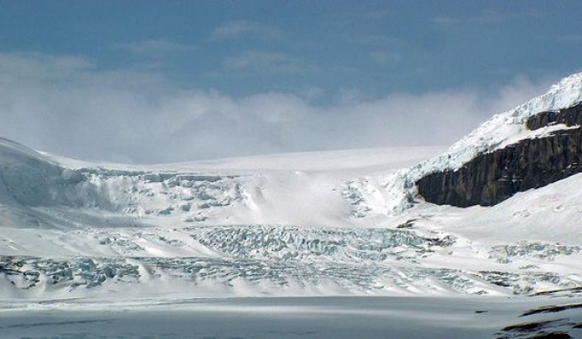 Gletscherwelt des Columbia Icefield am Icefield Parkway in Kanada