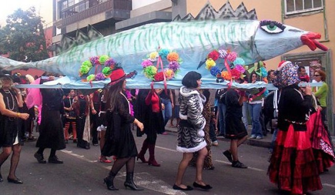 Die Sardine, wichtiges Requisit beim kanarischen Karneval