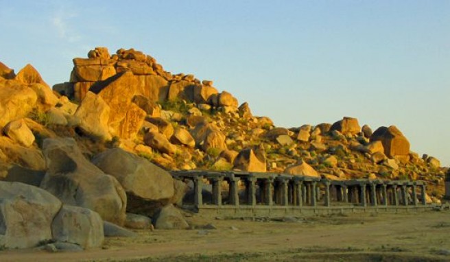 Die Straße der Kurtisanen in Hampi, Karnataka, Indien