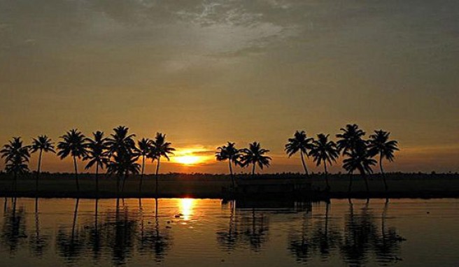 Sonnenuntergang in den Kerala Backwaters in Indien##Foto: Flickr.com, fransglobal Sonnenuntergang in den Kerala Backwaters in Indien