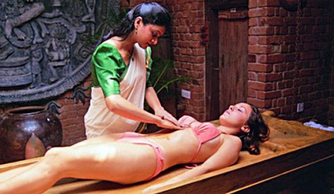 Ayurveda entspannen auf die indische Art##Foto: wikimedia.org; Kerala Tourism Ayurveda entspannen auf die indische Art