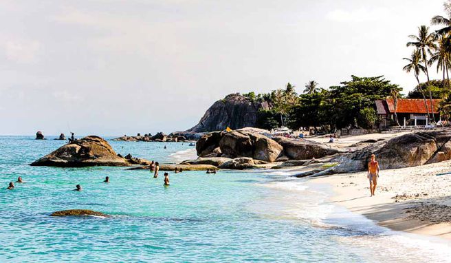 Der Lamai Beach am südlichen Ende. Wofrüher spartanische Strandhütten standen, dominieren heute edle Beachresorts