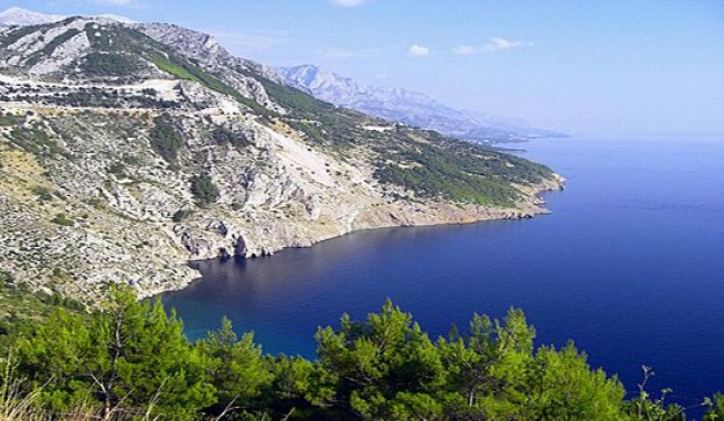 Die Adriaküste Dalmatiens mit über 1000 Inseln ist ein Urlaubsparadies in Kroatien