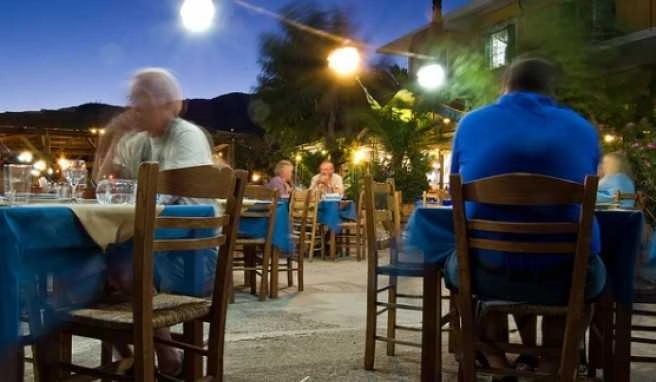 In den lokalen Tavernen herrscht immer urgriechisches Flair.##Foto: flickr.com jturn In den lokalen Tavernen herrscht immer urgriechisches Flair.