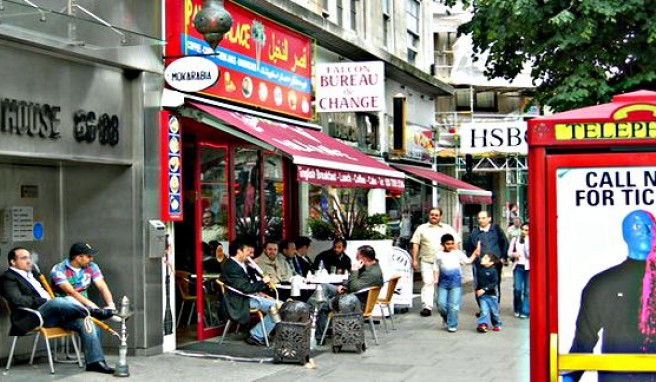 Orientalisches Leben an der Edgware Road in London