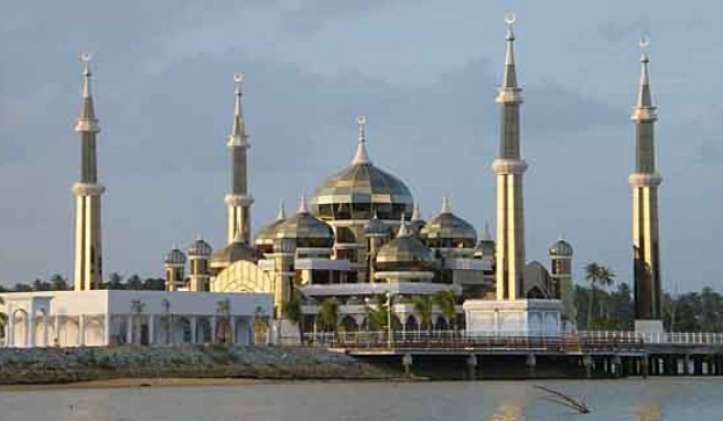 Die Kristallmoschee in Kuala Terengganu in Malaysia