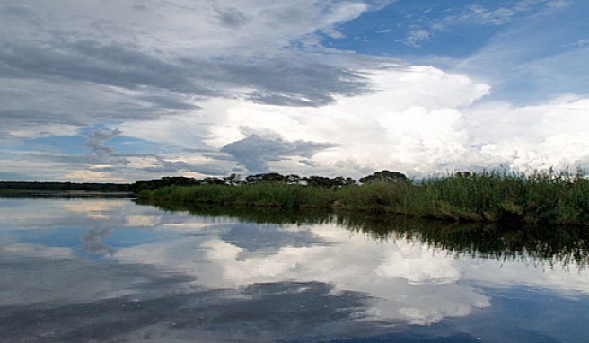 Flusslandschaften im Caprivi-Zipfel von Namibia