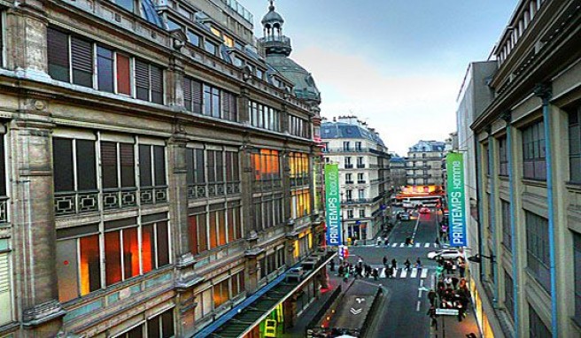 Le Printemps, der klassische Shoppingtempel in Paris, Frankreich