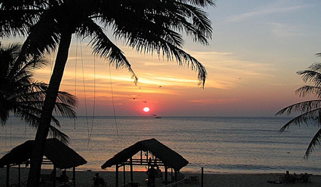 Tropenidylle mit Sonnenuntergang in Phu Quoc, Vietnam