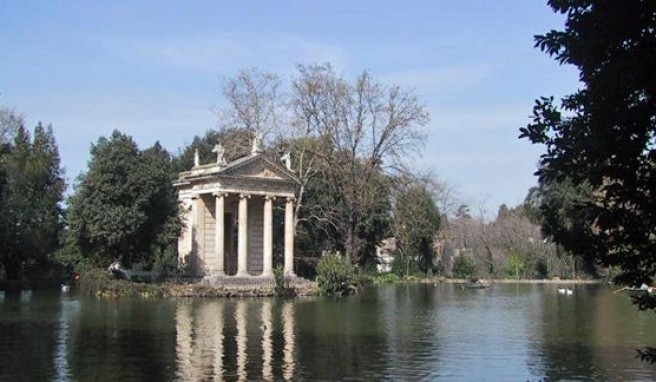 Unterwegs im Park der Villa Borghese, Rom, Italien