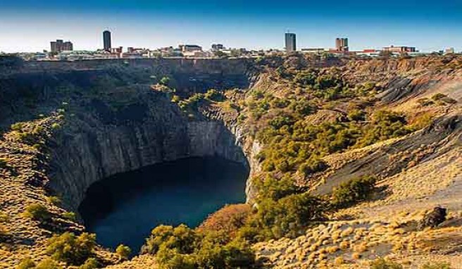 Kimberley Hole im Diamantenland Südafrika ist das größte Loch der Welt##Foto: Wikimedia Commons, Hein waschefort Kimberley Hole im Diamantenland Südafrika ist das größte Loch der Welt