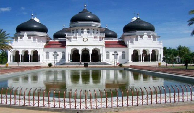 Große Moschee in Banda Aceh, der Hauptstadt von Aceh in Sumatra