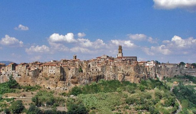 Pitigliano, eine der malerischen Städte im Süden der Toskana, Italien