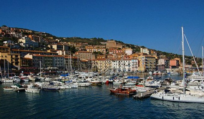 Porto Santo Stefano, Hafenort an der Maremma-Küste der Toskana in Italien