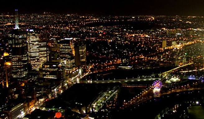 Blick auf Melbourne by night vom Skydeck des Eureka Towers The Edge, Victoria, Australien