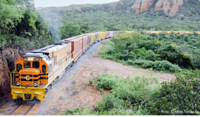 Bioceanico-Zug  Panama-Kanal auf Schienen durch Südamerika