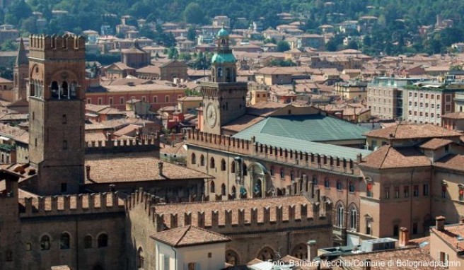 Bologna ist die Hauptstadt der Emilia-Romagna - und vor allem bekannt für seine kulinarsichen Spezialitäten