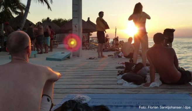 Sonnenuntergang an der Meerenge The Split: Caye Caulker überzeugt auf den zweiten Blick durch karibische Einfachheit