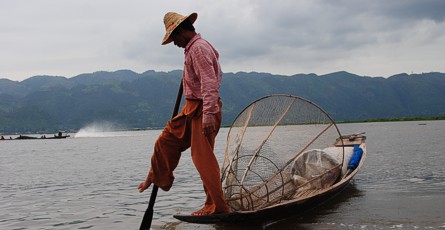 Einbeinruderer auf dem Inle See