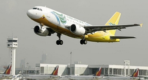 Flugzeug der Cebu Pacific: Die Airline will einen Airbus A330 mit 436 Passagieren besetzen - das wäre Rekord##Foto: Francis R. Malasig Flugzeug der Cebu Pacific: Die Airline will einen Airbus A330 mit 436 Passagieren besetzen - das wäre Rekord