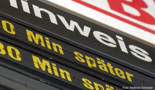 Reise mit Zug-zum-Flug-Ticket Veranstalter kann bei Zeitverzug haften
