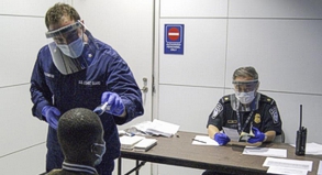 An fünf Flughäfen in den USA, darunter Chicago (im Bild), müssen sich Reisende aus den Ebola-Regionen einer Kontrolle in einer Isolierzone unterziehen