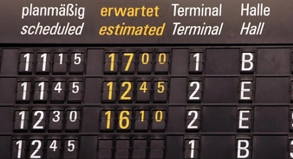 Flugversp&auml;tung Ankunft beim Öffnen der Flugzeugt&uuml;ren