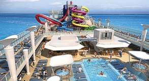 Wasserspaß: Auf der »Norwegian Breakaway«, die im Mai getauft wird, erwartet Kreuzfahrer ein Aqua Park mit fünf über mehrere Decks führenden Wasserrutschen.