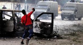 Nahe der US-Botschaft wurden die Proteste gegen ein Video zu gewaltsamen Ausschreitungen - von Ausflugszielen in Kairo sehen die Veranstalter daher erst einmal ab.