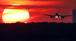 REISE & PREISE weitere Infos zu Reiserecht: Reisende dürfen sich auf Flugzeiten verlassen