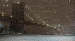 Schneestürme in den USA Bei Flugausfall gibt es Geld zurück