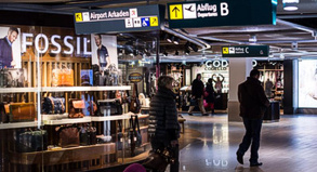 Shoppen bis der Flieger kommt: Auf immer mehr Airports locken unzählige Geschäfte die Fluggäste - oft erst im Sicherheitsbereich, wo die Passagiere Ruhe und Zeit haben