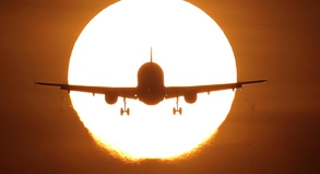 Fluggäste müssen prüfen, ob sie bei einer Flugverspätung gewisse Ansprüche geltend machen können.##Foto: Fredrik von Erichsen Fluggäste müssen prüfen, ob sie bei einer Flugverspätung gewisse Ansprüche geltend machen können.