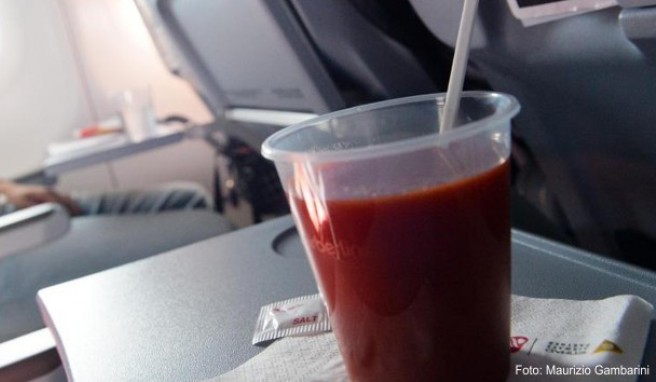 Umsonst-Essen Ade  Premium-Airlines kopieren Billigflieger